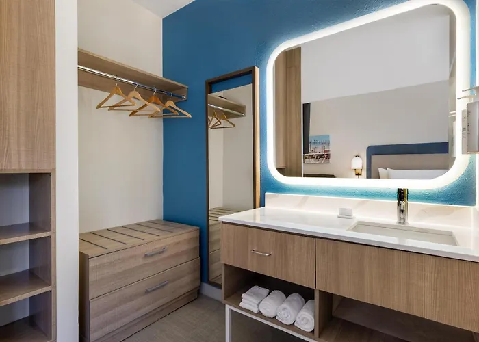 Hotel Homewood By Hilton South Medical District 3*
